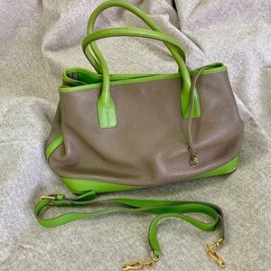 Unique Suarez New York Bucket Bag